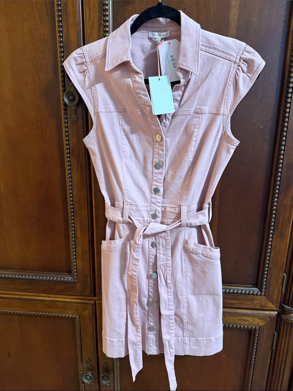 Skies Are Blue Light Pink Sleeveless Button-Front Mini Shirtdress with Belt
